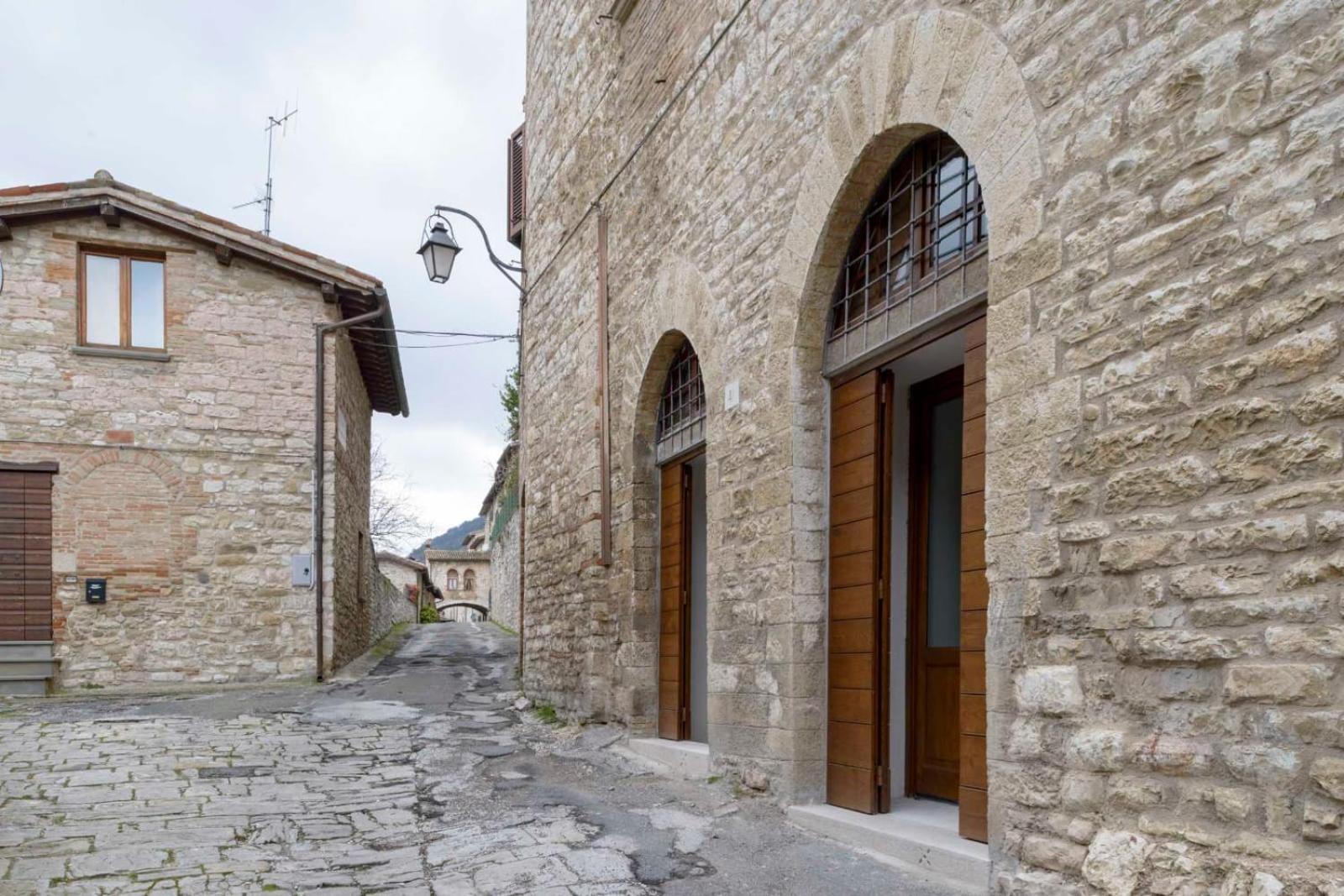 Casa Falcucci Губио Екстериор снимка